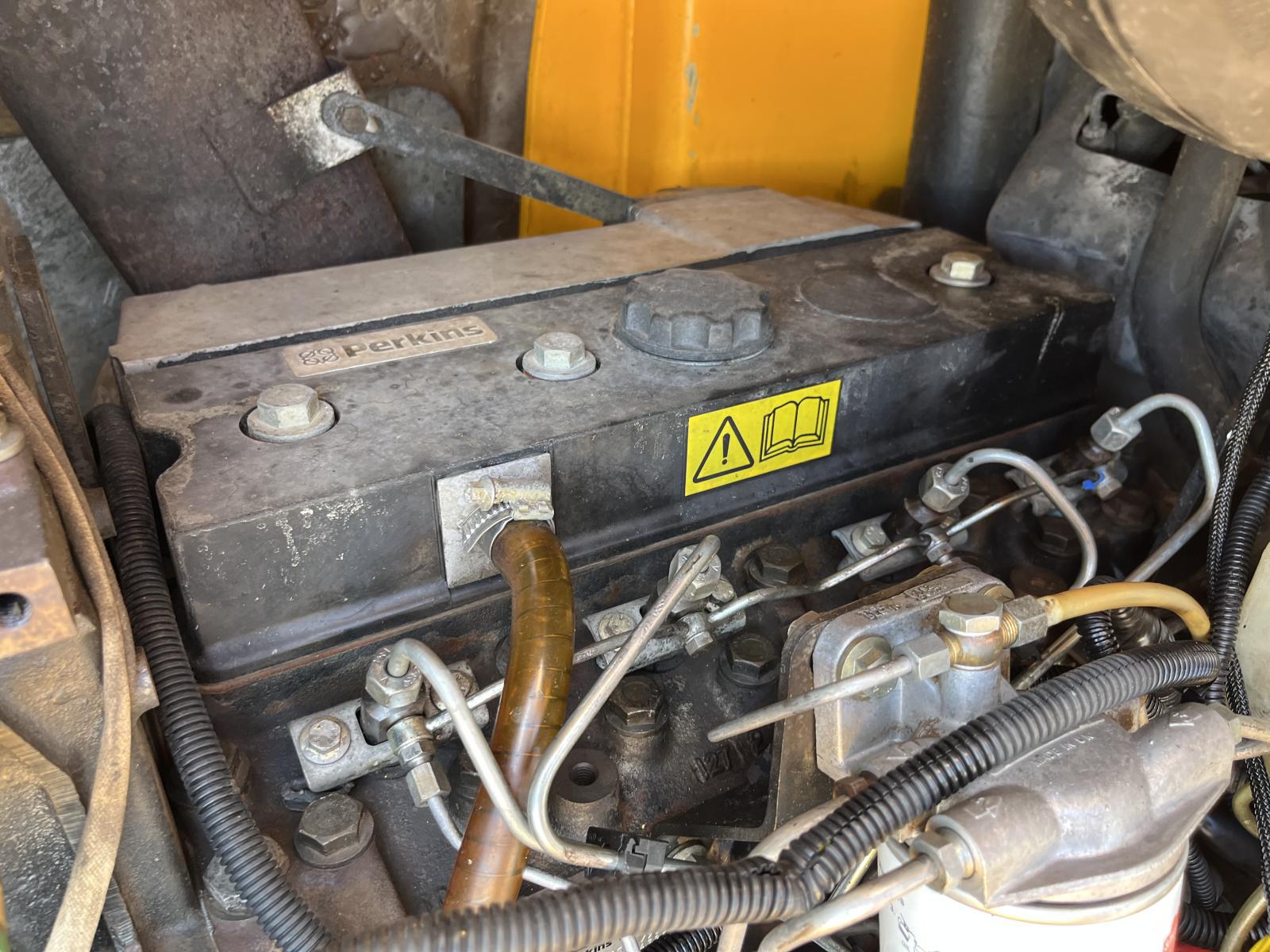 ./imagenes/INVOICE/2019/15507/JCB 214 SERIES 3 (19).JPG